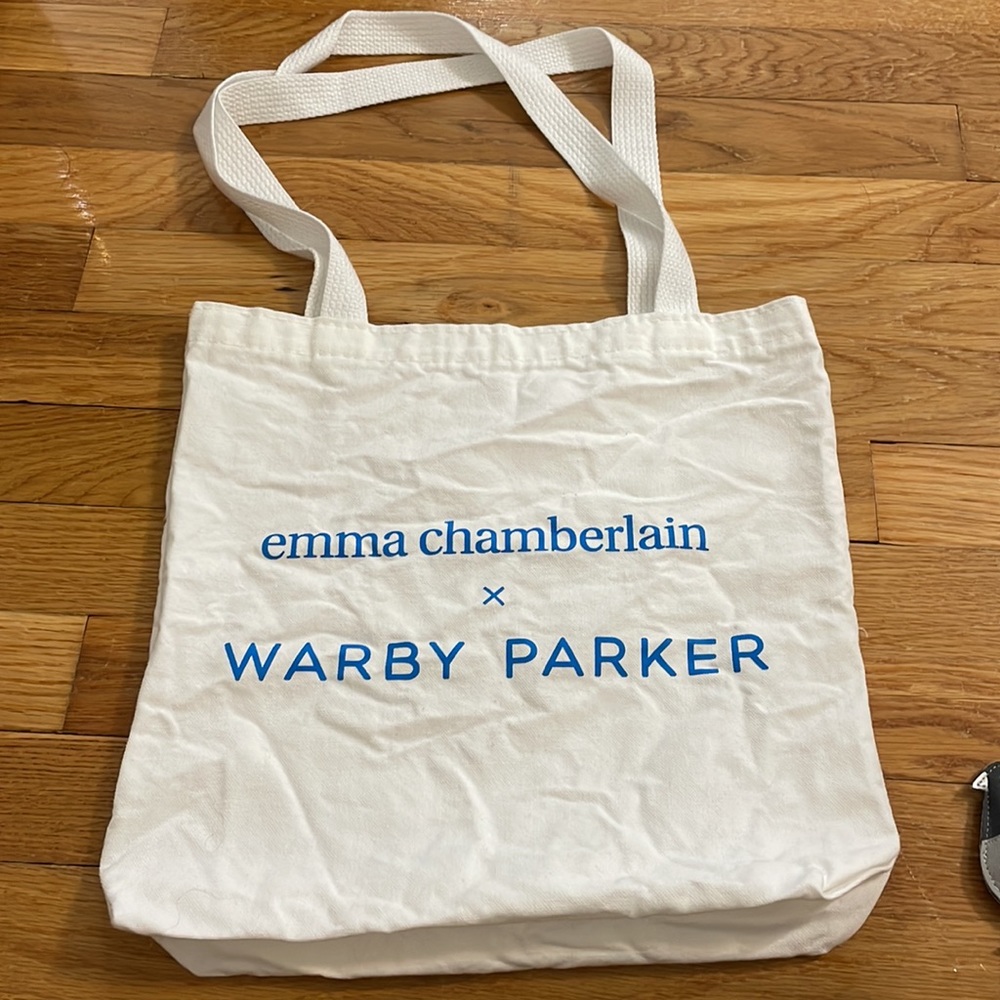 EMMA CHAMBERLAIN X WARBY PARKER TOTE - Picture 2 of 4